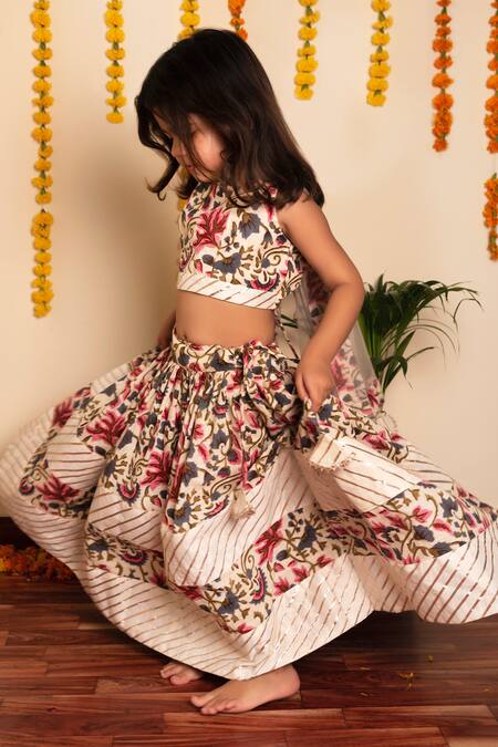 Pomcha Jaipur_White Cotton, Net Gota Patti, Embroidery Garden Rose Print Lehenga Set _Online_at_Aza_Fashions