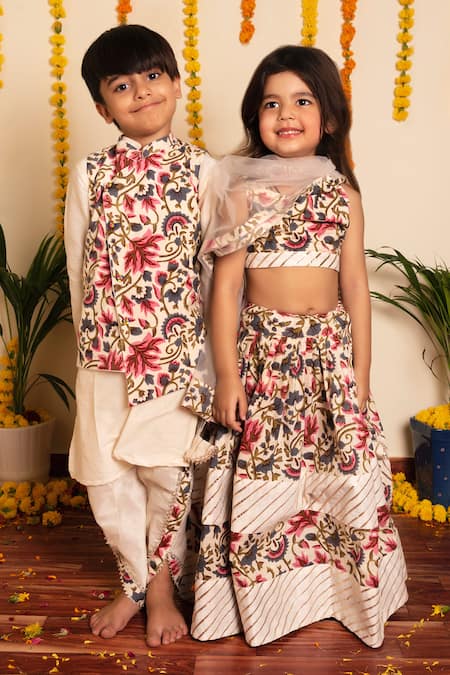 Pomcha Jaipur_White Cotton, Net Gota Patti, Embroidery Garden Rose Print Lehenga Set _at_Aza_Fashions