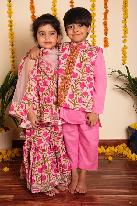 Pomcha Jaipur_Pink Cotton Embroidery Floral Print Bundi Kurta Set _Online_at_Aza_Fashions
