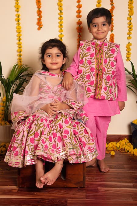 Buy_Pomcha Jaipur_Pink Cotton Embroidery Floral Print Bundi Kurta Set _Online_at_Aza_Fashions