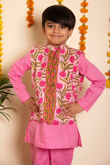 Pomcha Jaipur_Pink Cotton Embroidery Floral Print Bundi Kurta Set _at_Aza_Fashions