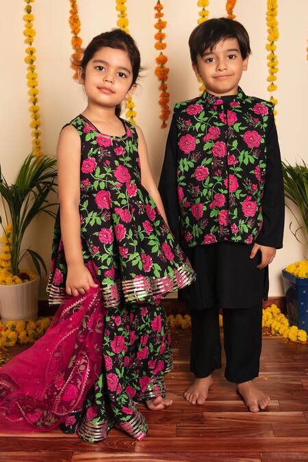 Pomcha Jaipur Black Cotton, Rayon Floral Block Print Bundi Set Online at Aza Fashions Pomcha Jaipur_Black Cotton, Rayon Floral Block Print Bundi Set _Online_at_Aza_Fashions