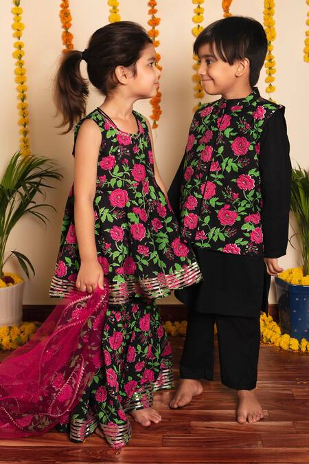 Buy Pomcha Jaipur Black Cotton, Rayon Floral Block Print Bundi Set Online at Aza Fashions Buy_Pomcha Jaipur_Black Cotton, Rayon Floral Block Print Bundi Set _Online_at_Aza_Fashions