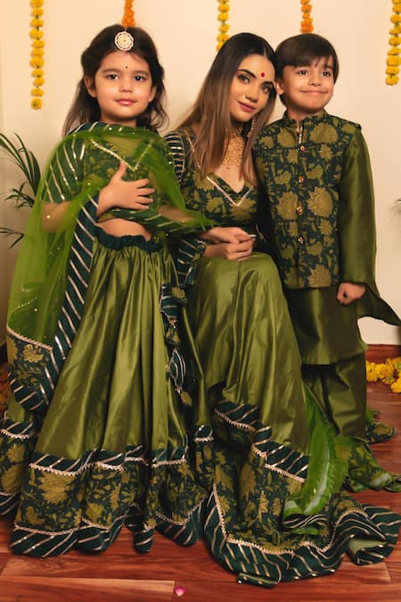 Pomcha Jaipur_Green , Satin, Silk Embroidery Floral Hand Block Printed Kurta Set _Online_at_Aza_Fashions