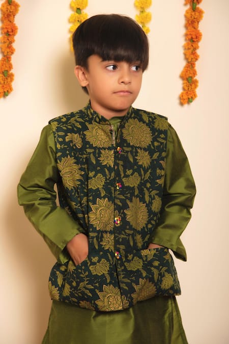 Pomcha Jaipur_Green , Satin, Silk Embroidery Floral Hand Block Printed Kurta Set _at_Aza_Fashions