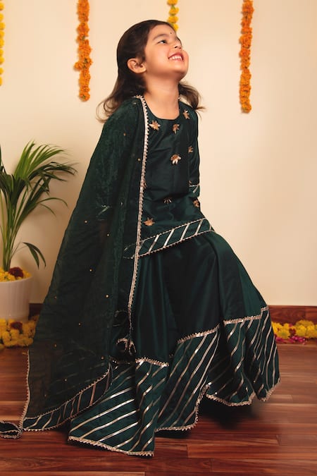 Pomcha Jaipur Green Cotton, Silk, Organza Embroidery, Bachpan Mimosa Hand Lehenga Kurta Set Online at Aza Fashions Pomcha Jaipur_Green Cotton, Silk, Organza Embroidery, Bachpan Mimosa Hand Lehenga Kurta Set _Online_at_Aza_Fashions