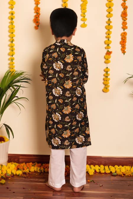 Shop Pomcha Jaipur Brown Cotton Embroidery Roop Rang Hand Block Print Kurta Pant Set at Aza Fashions Shop_Pomcha Jaipur_Brown Cotton Embroidery Roop Rang Hand Block Print Kurta Pant Set _at_Aza_Fashions