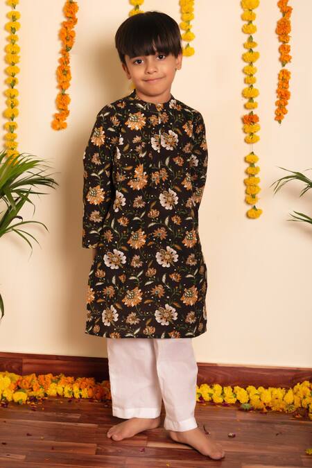 Pomcha Jaipur Brown Cotton Embroidery Roop Rang Hand Block Print Kurta Pant Set at Aza Fashions Pomcha Jaipur_Brown Cotton Embroidery Roop Rang Hand Block Print Kurta Pant Set _at_Aza_Fashions