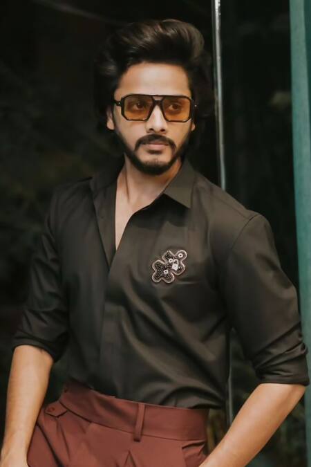 Hilo Design Black Cotton Embroidery Casse Motif Shirt With Pant Online at Aza Fashions Hilo Design_Black Cotton Embroidery Casse Motif Shirt With Pant _Online_at_Aza_Fashions