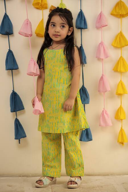 Buy Tiny Colour Yellow Cotton Block Printed Kurta And Pant Co-ord Set Online at Aza Fashions Buy_Tiny Colour_Yellow Cotton Block Printed Kurta And Pant Co-ord Set _Online_at_Aza_Fashions
