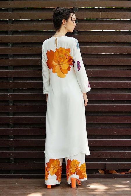 Shop_Nautanky_White Crepe Embroidery High Neck Rosette Print Kurta Pant Set _at_Aza_Fashions