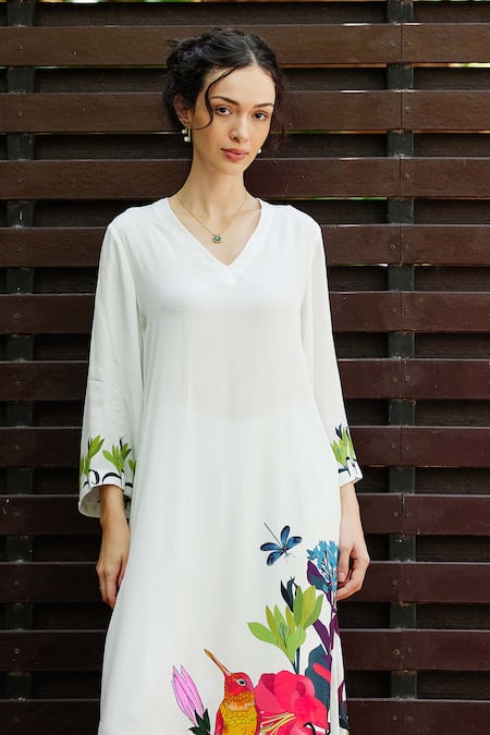 Buy Nautanky White Crepe Embroidery V-neck Grace Printed Kurta Pant Set Buy_Nautanky_White Crepe Embroidery V-neck Grace Printed Kurta Pant Set