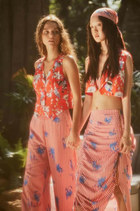 Nautanky Red Crepe Embroidery V-neck Paradise Printed Waistcoat With Pant at Aza Fashions Nautanky_Red Crepe Embroidery V-neck Paradise Printed Waistcoat With Pant _at_Aza_Fashions