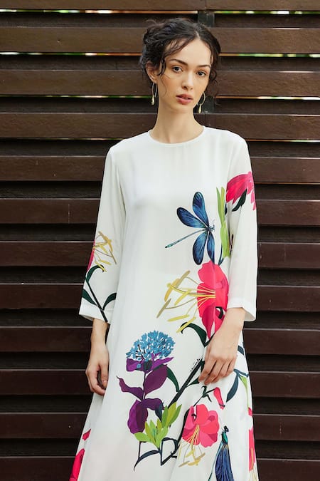 Nautanky_White Crepe High Neck Plum Printed Kurta With Straight Pant _at_Aza_Fashions