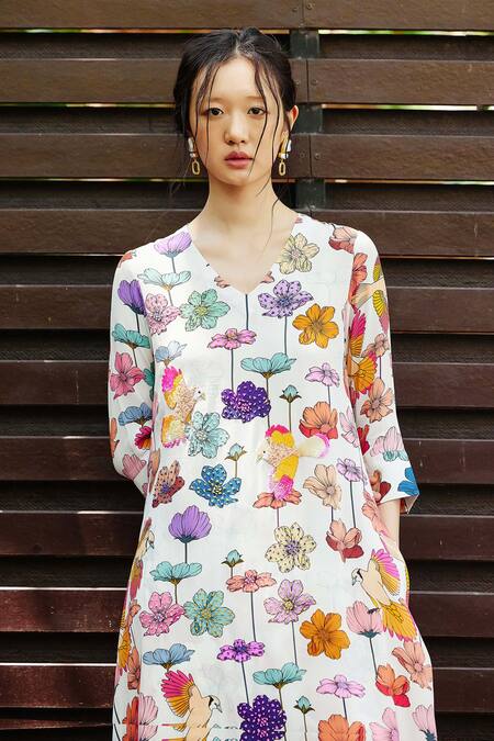 Buy Nautanky White Crepe Embroidery, Beads V-neck Floral Print Asymmetric Kurta With Pant Online at Aza Fashions Buy_Nautanky_White Crepe Embroidery, Beads V-neck Floral Print Asymmetric Kurta With Pant _Online_at_Aza_Fashions