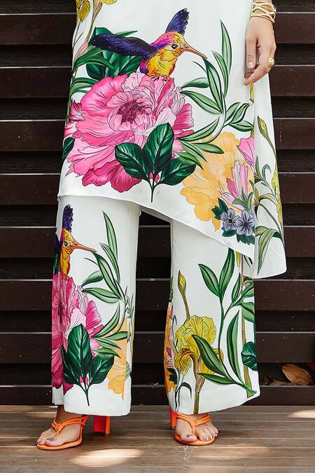 Nautanky_White Crepe V-neck Flourish Printed Asymmetric Kurta And Pant Set _Online_at_Aza_Fashions