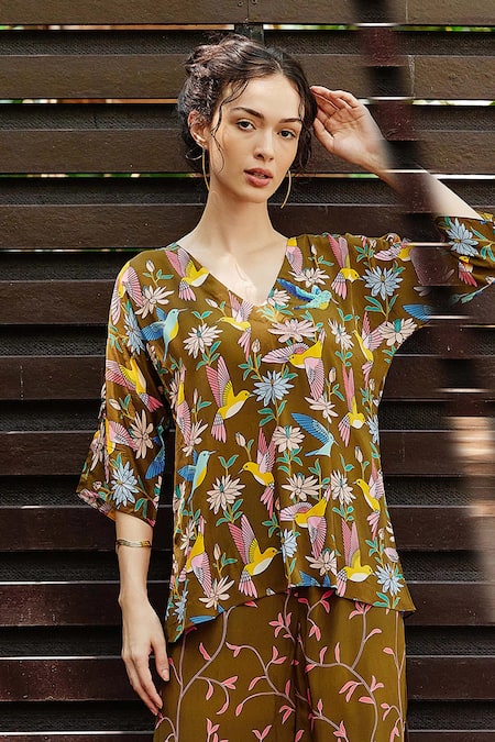 Nautanky Green Crepe V-neck Aviary Printed Boxy Tunic With Pant Online at Aza Fashions Nautanky_Green Crepe V-neck Aviary Printed Boxy Tunic With Pant _Online_at_Aza_Fashions