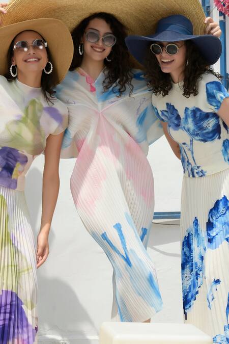 Tasuvure_White Polyester V-neck Kimono Kitsch Color Splash Dress _Online_at_Aza_Fashions