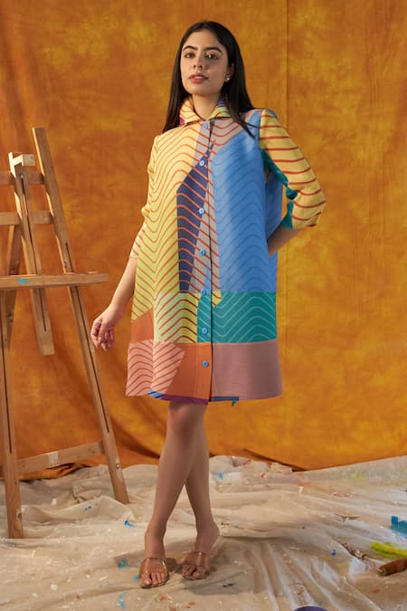 Tasuvure Yellow Pleated Polyester Printed Abstract Collar Color Blocked Shirt Dress