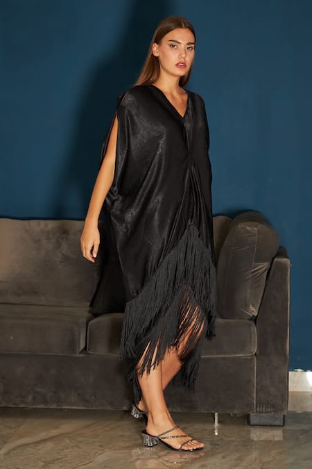 Tasuvure Black Satin Solid V-neck Sicily Pleated Slip Dress