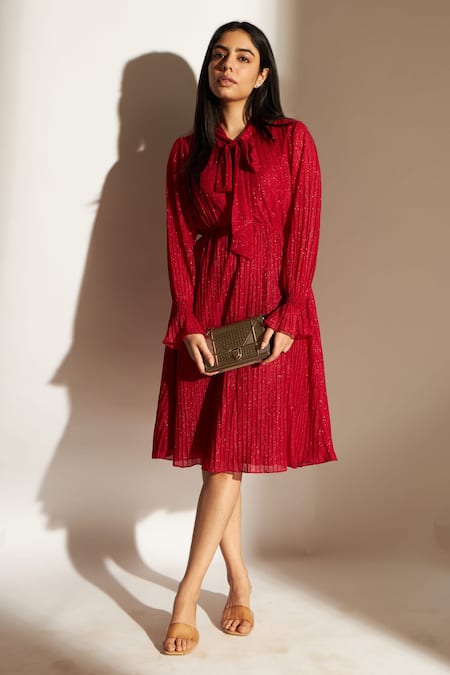 Tasuvure Red Pleated Polyester Solid Closed Valentine Shimmer Dress