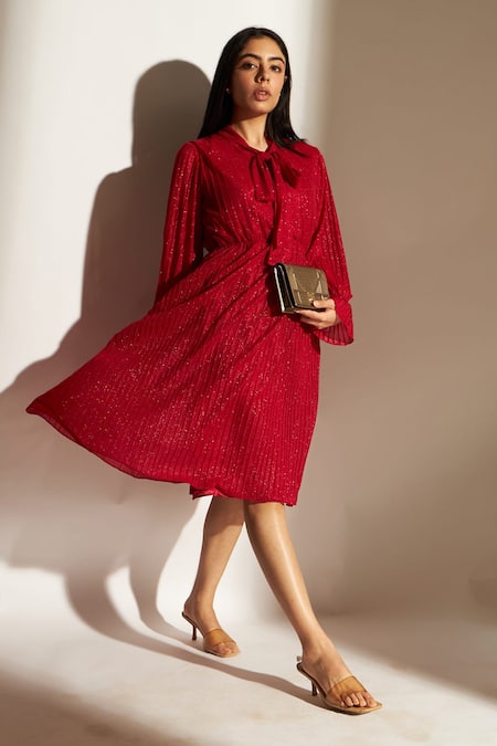 Tasuvure Valentine Shimmer Pleated Dress 
