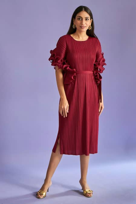 Tasuvure Rosalynn Ruffle Sleeved Dress 