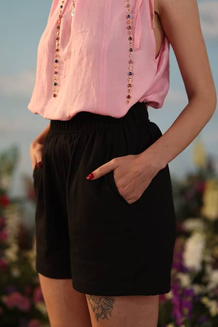 Buy_Label Rama_Black Handloom Cotton Sunbird Solid Boxy Shorts_Online_at_Aza_Fashions