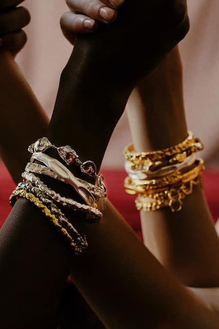 Arvino Oxidised Rowdy Textured Pattern Bangle 