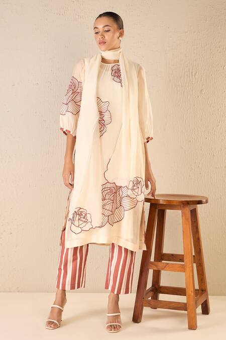 Shivani Bhargava Red Chanderi Embroidered Thread Round Rose Ballad Kurta Online at Aza Fashions Shivani Bhargava_Red Chanderi Embroidered Thread Round Rose Ballad Kurta _Online_at_Aza_Fashions