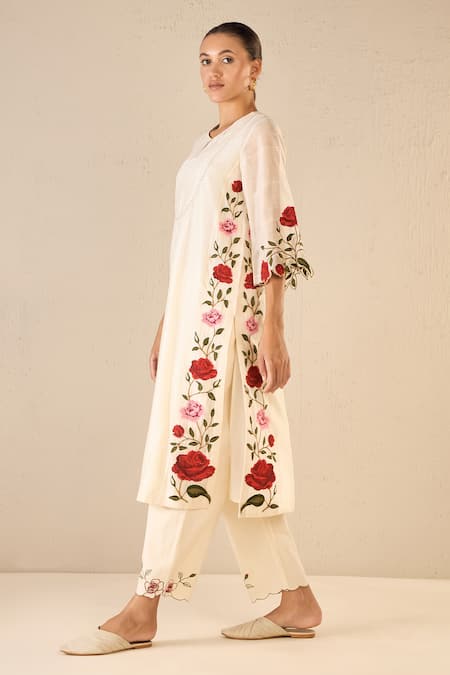 Shivani Bhargava Ivory Chanderi Embroidery Split V-neck Rose Shine Kurta Online at Aza Fashions Shivani Bhargava_Ivory Chanderi Embroidery Split V-neck Rose Shine Kurta _Online_at_Aza_Fashions
