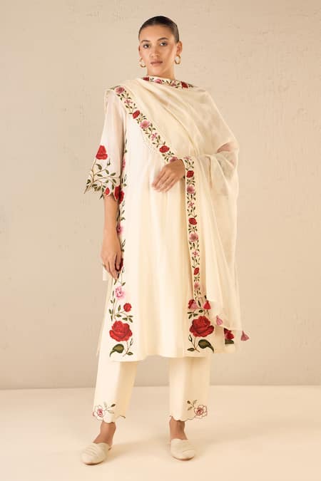 Shop Shivani Bhargava Ivory Chanderi Embroidery Split V-neck Rose Shine Kurta Online at Aza Fashions Shop_Shivani Bhargava_Ivory Chanderi Embroidery Split V-neck Rose Shine Kurta _Online_at_Aza_Fashions