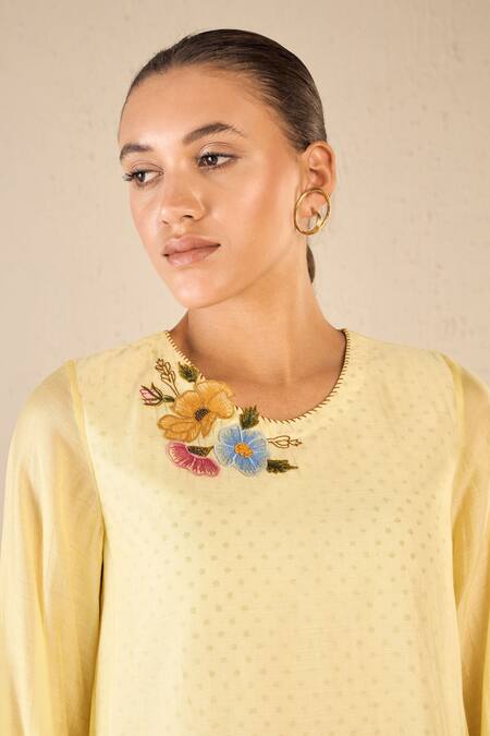 Buy Shivani Bhargava Yellow Chanderi Applique Round Garden Glory Kurta Online at Aza Fashions Buy_Shivani Bhargava_Yellow Chanderi Applique Round Garden Glory Kurta _Online_at_Aza_Fashions