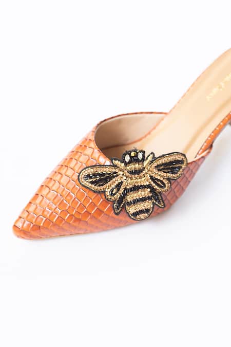 Buy Urbansway Orange Bee Clip Embellished Mule Heels Online at Aza Fashions Buy_Urbansway_Orange Bee Clip Embellished Mule Heels _Online_at_Aza_Fashions