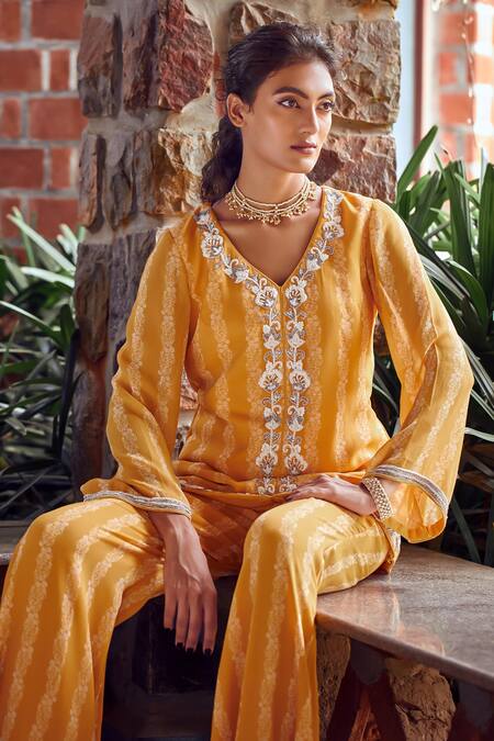 Shop_Ritika Verma_Yellow Georgette, Linen Sequins, Embroidery V-neck Rabia Jacket With Bell Pant _Online_at_Aza_Fashions