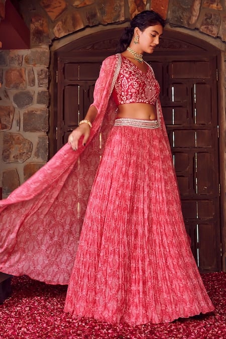 RITIKA VERMA Fuchsia Georgette Embroidered Patra Aayat Masakali Print Lehenga Set With Cape 