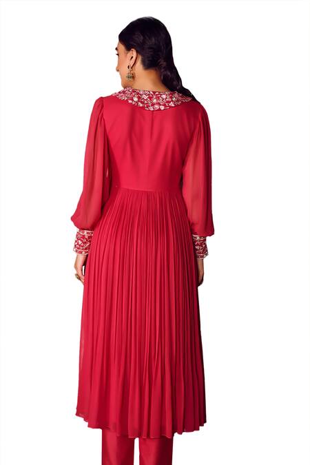 Ritika Verma Fuchsia Georgette Embroidery Collared Gufrana Floral Anarkali With Pant at Aza Fashions Ritika Verma_Fuchsia Georgette Embroidery Collared Gufrana Floral Anarkali With Pant _at_Aza_Fashions