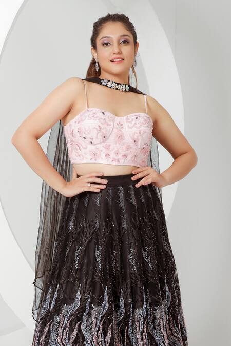 Buy_Ellemora Fashions_Pink Net Embroidery Sweetheart Neck Floral Hand Corset Lehenga Set_Online_at_Aza_Fashions