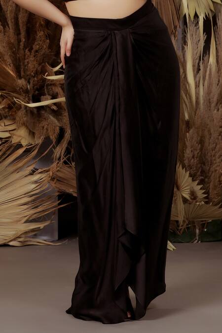 Ellemora Fashions_Black Upada Embellished Cutdana Blouse Plunge Twilight Draped Skirt With Cape _at_Aza_Fashions