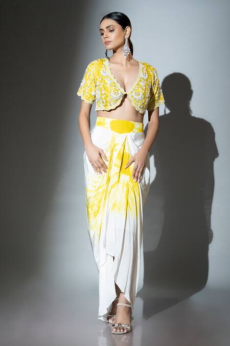 Ellemora Fashions_Yellow Upada Hand Embroidery Floral Plunge Sunshine Tie-dye Delight Skirt Set _Online_at_Aza_Fashions