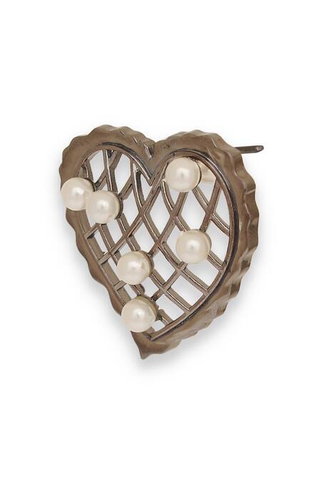 Esme By Aashna Dalmia Grey Pearls Whispering Heart Embellished Earrings Online at Aza Fashions Esme By Aashna Dalmia_Grey Pearls Whispering Heart Embellished Earrings _Online_at_Aza_Fashions