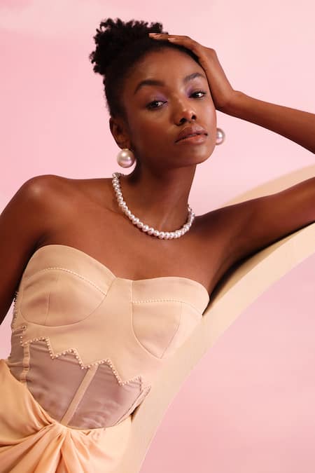 Buy_Orthodox_Peach Banana Crepe Pearl Sweetheart Blossom Edge Detailed Corset 