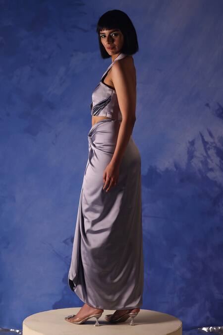 Buy Orthodox Grey Satin Placement Embroidery Aari Criss Cross Neck Heba Vest Buy_Orthodox_Grey Satin Placement Embroidery Aari Criss Cross Neck Heba Vest