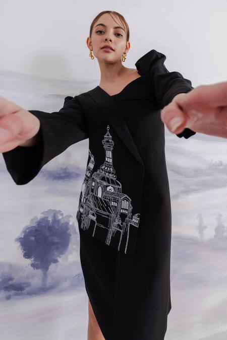 Orthodox Black Banana Crepe Embroidered Thread One-shoulder Blazer Online at Aza Fashions Orthodox_Black Banana Crepe Embroidered Thread One-shoulder Blazer _Online_at_Aza_Fashions