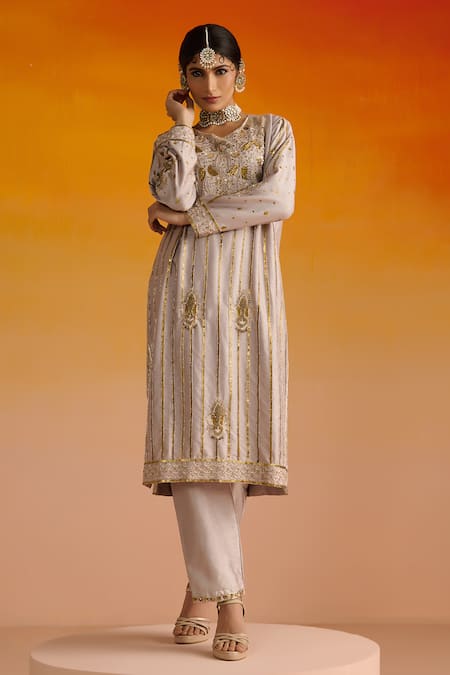 Shop OHH CROW Grey Silk, Cotton Sequins, Diamonds, Zari, Embroidery Scoop Neck Hand Kurta Set at Aza Fashions Shop_OHH CROW_Grey Silk, Cotton Sequins, Diamonds, Zari, Embroidery Scoop Neck Hand Kurta Set _at_Aza_Fashions