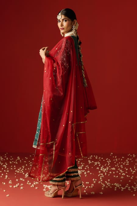 Buy OHH CROW Green Silk, Cotton, Chiffon Sequins, Zari, Embroidery Split Hand Kurta Set Buy_OHH CROW_Green Silk, Cotton, Chiffon Sequins, Zari, Embroidery Split Hand Kurta Set