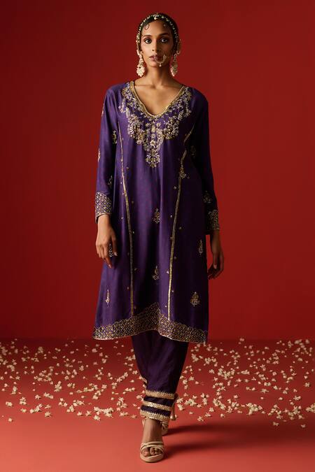 OHH CROW Purple Chanderi, Cotton Sequins, Zari, Embroidery V-neck And Hand Kurta Pant Set Online at Aza Fashions OHH CROW_Purple Chanderi, Cotton Sequins, Zari, Embroidery V-neck And Hand Kurta Pant Set _Online_at_Aza_Fashions