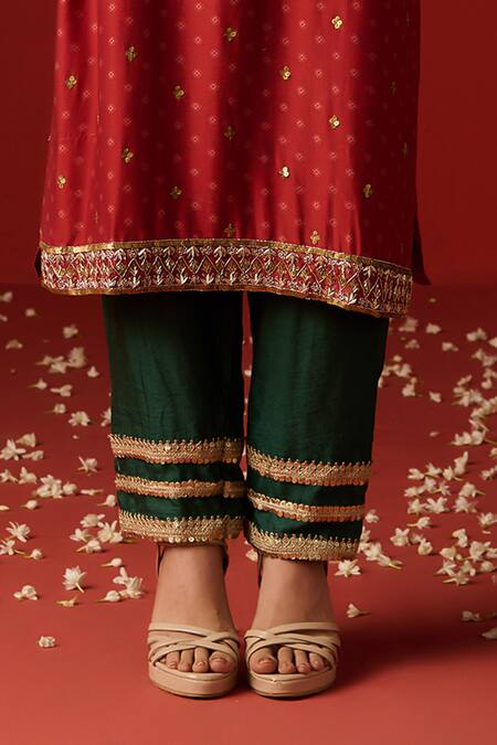 Buy OHH CROW Maroon Chanderi, Cotton Sequins, Diamonds, Zari Split Embroidered Kurta Pant Set Buy_OHH CROW_Maroon Chanderi, Cotton Sequins, Diamonds, Zari Split Embroidered Kurta Pant Set