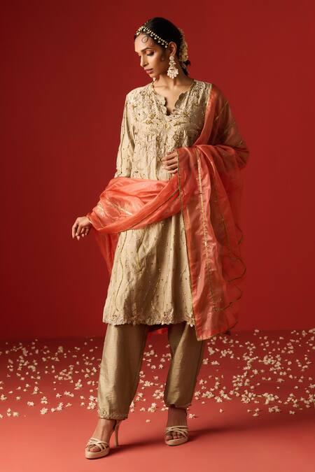 Buy OHH CROW Beige Silk, Cotton, Chiffon Sequins, Embroidery Mandarin Hand Zari Kurta Set Buy_OHH CROW_Beige Silk, Cotton, Chiffon Sequins, Embroidery Mandarin Hand Zari Kurta Set