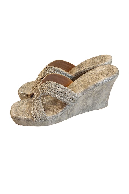 Cinderella By Heena Yusuf Braided Textured Woven Wedges 
